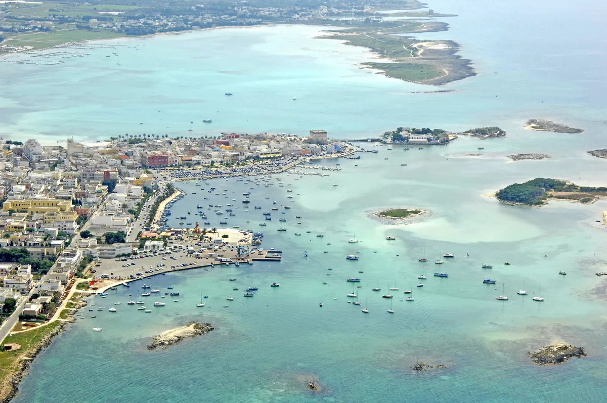 La spiaggia di porto cesareo salento