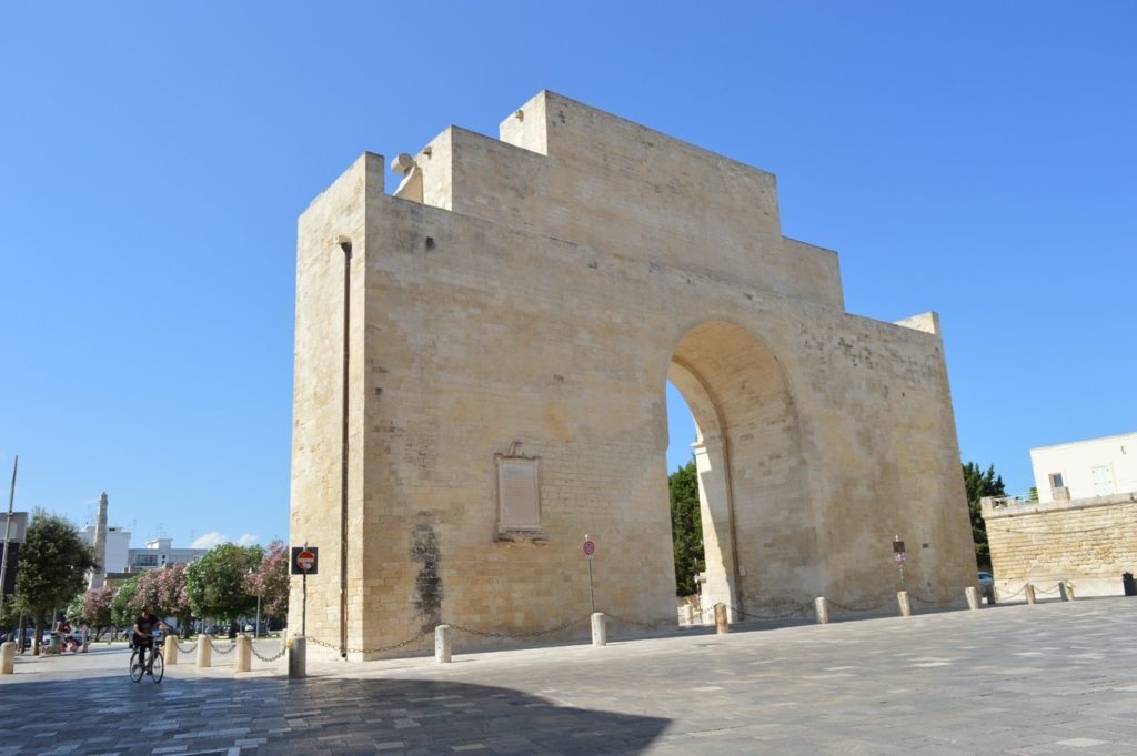 Lecce Porta Napoli cosa da visitare