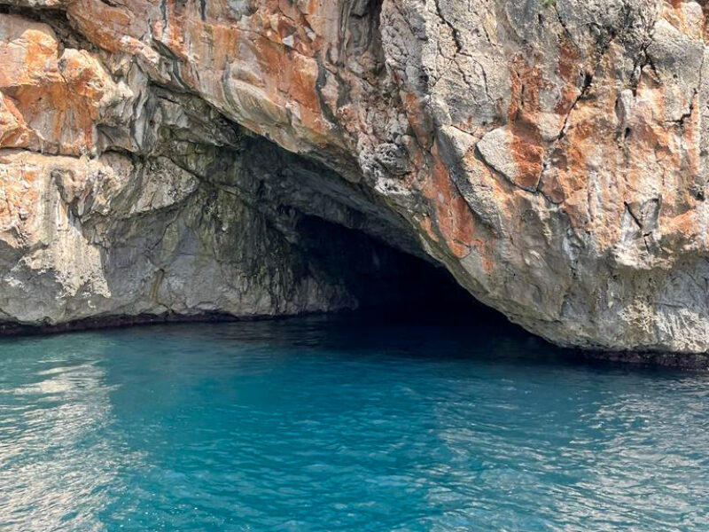 1 grotta delle rose salento gite in barca