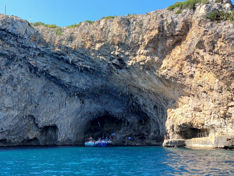 1 grotta zinzulusa salento gite in barca
