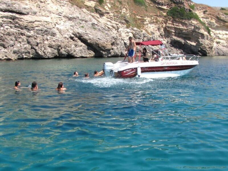 Escursione barca castro7