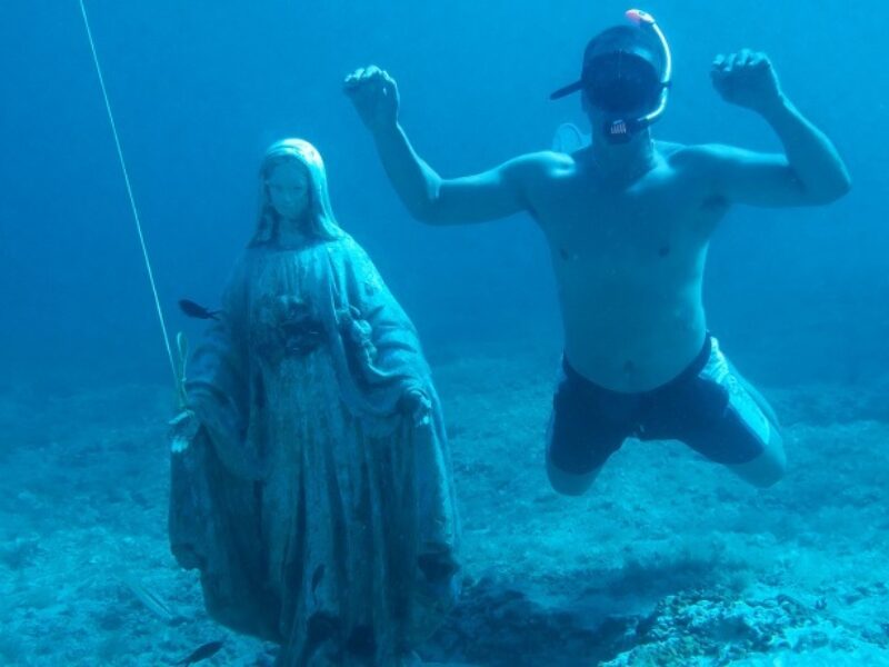 Noleggio yacht porto cesareo immersioni