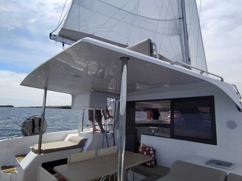 Poligano mare catamarano