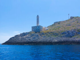 1 faro punta palascia salento gite in barca