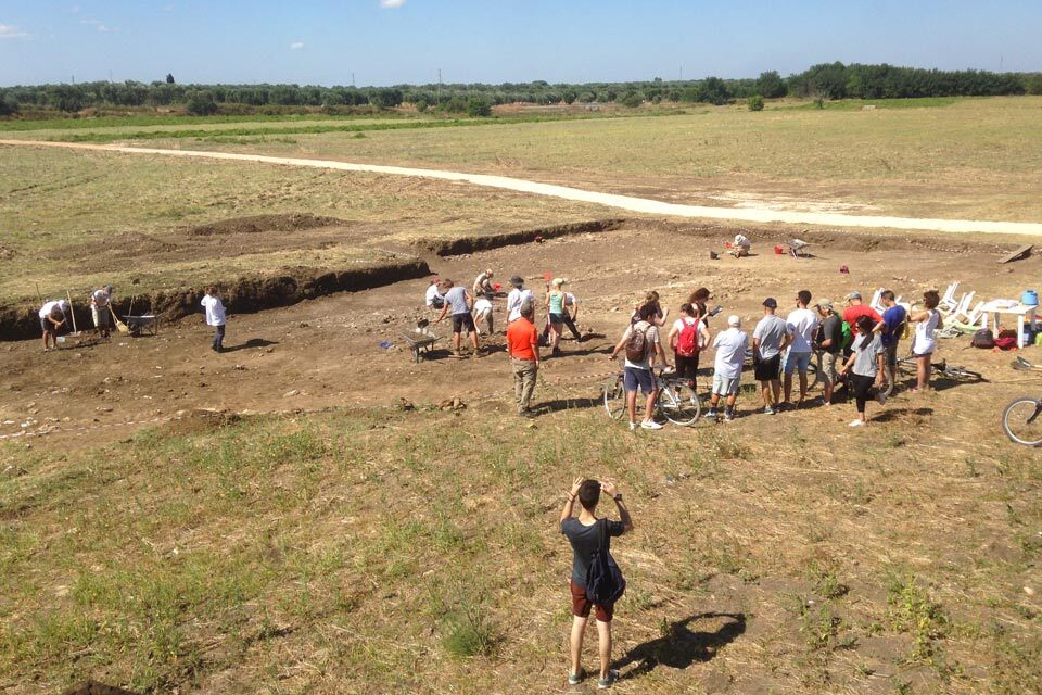 Muro tenente parco archeologico