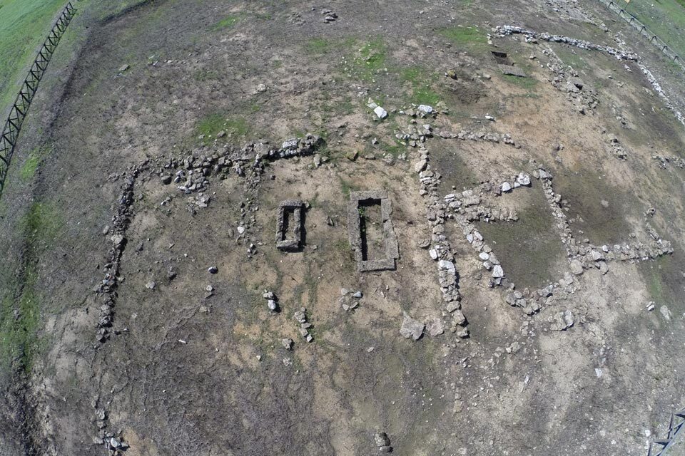 Muro tenente parco archeologico2