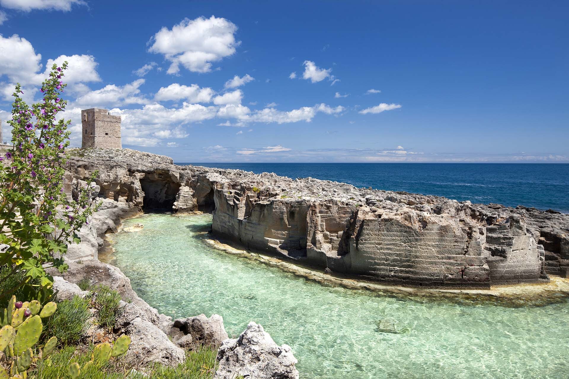 Spiaggia e Piscina Naturale di Marina Serra