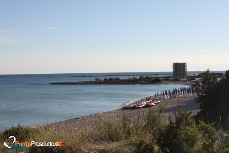 Spiaggia spiaggia di torre chianca 8g2